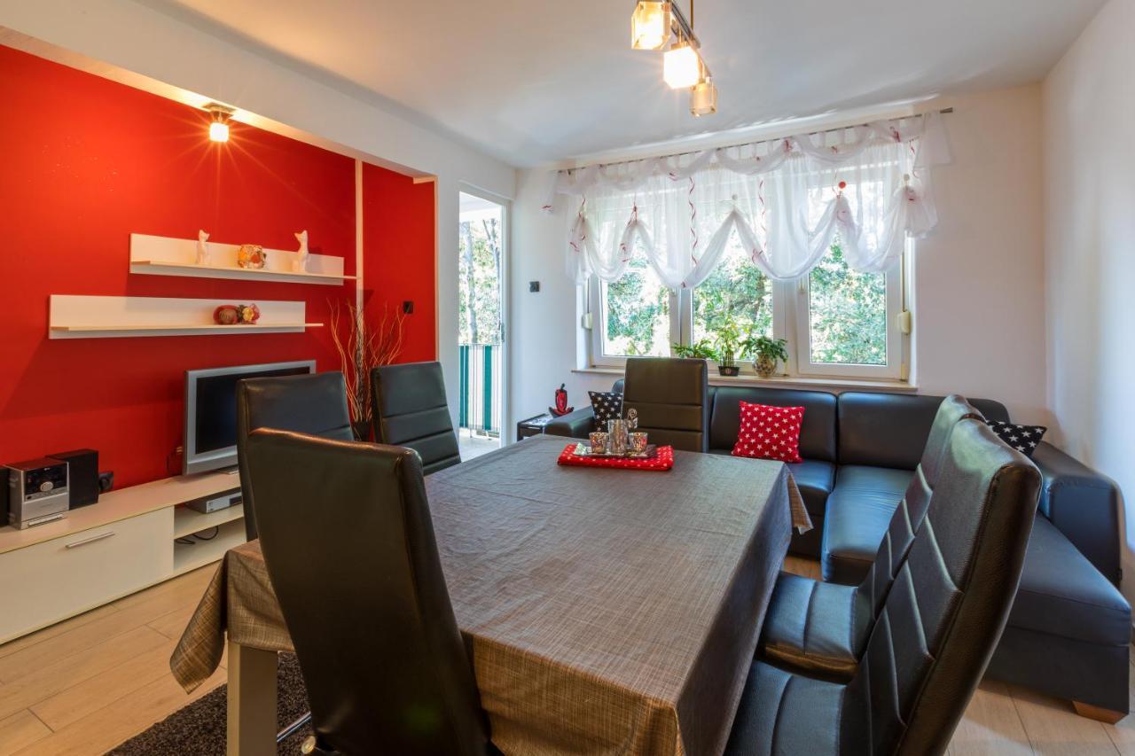 Apartman Mladenka Драмал Екстериор снимка